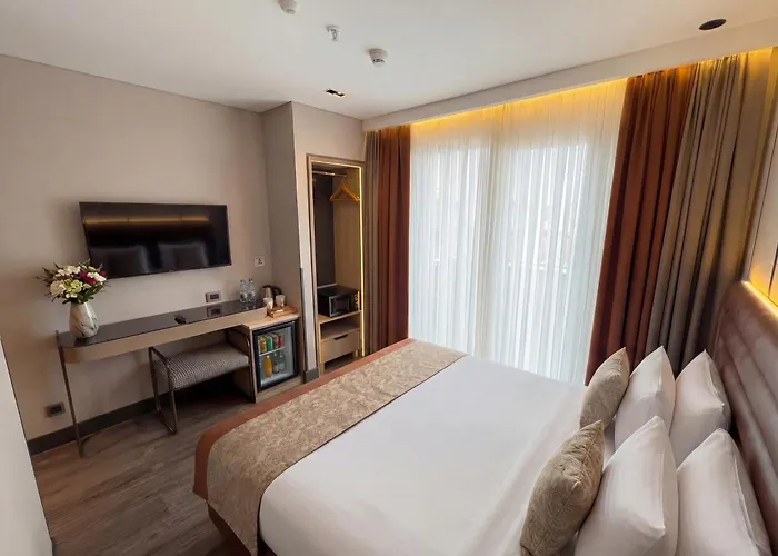 Edition Old City Hotel